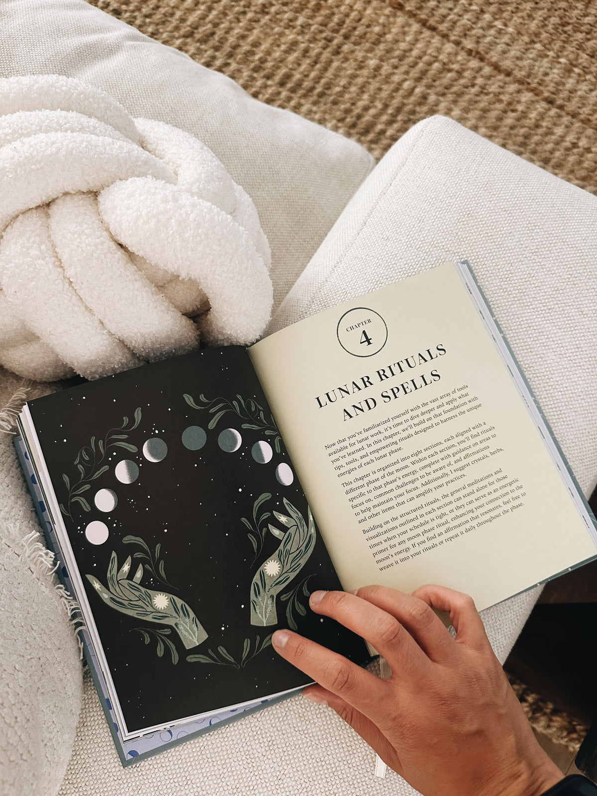 Practical Moon Magic: Your Empowering Guide to Living by the Moon